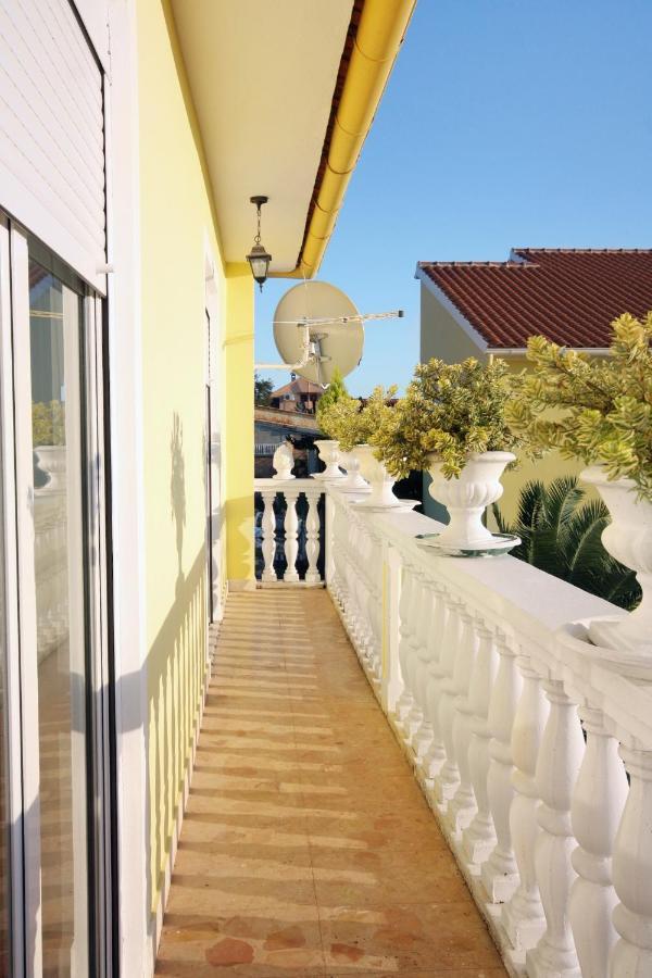 Apartments With A Parking Space Bibinje, Zadar - 681 Exterior photo